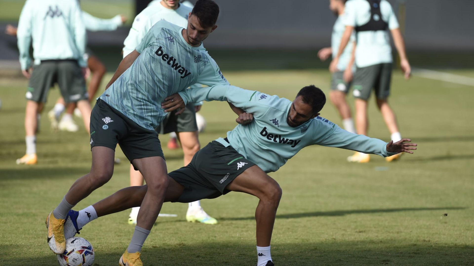 raul_en_el_entrenamiento_foto_kiko_hurtadorodri_en_el_entrenamiento_foto_kiko_hurtado_001.jpeg