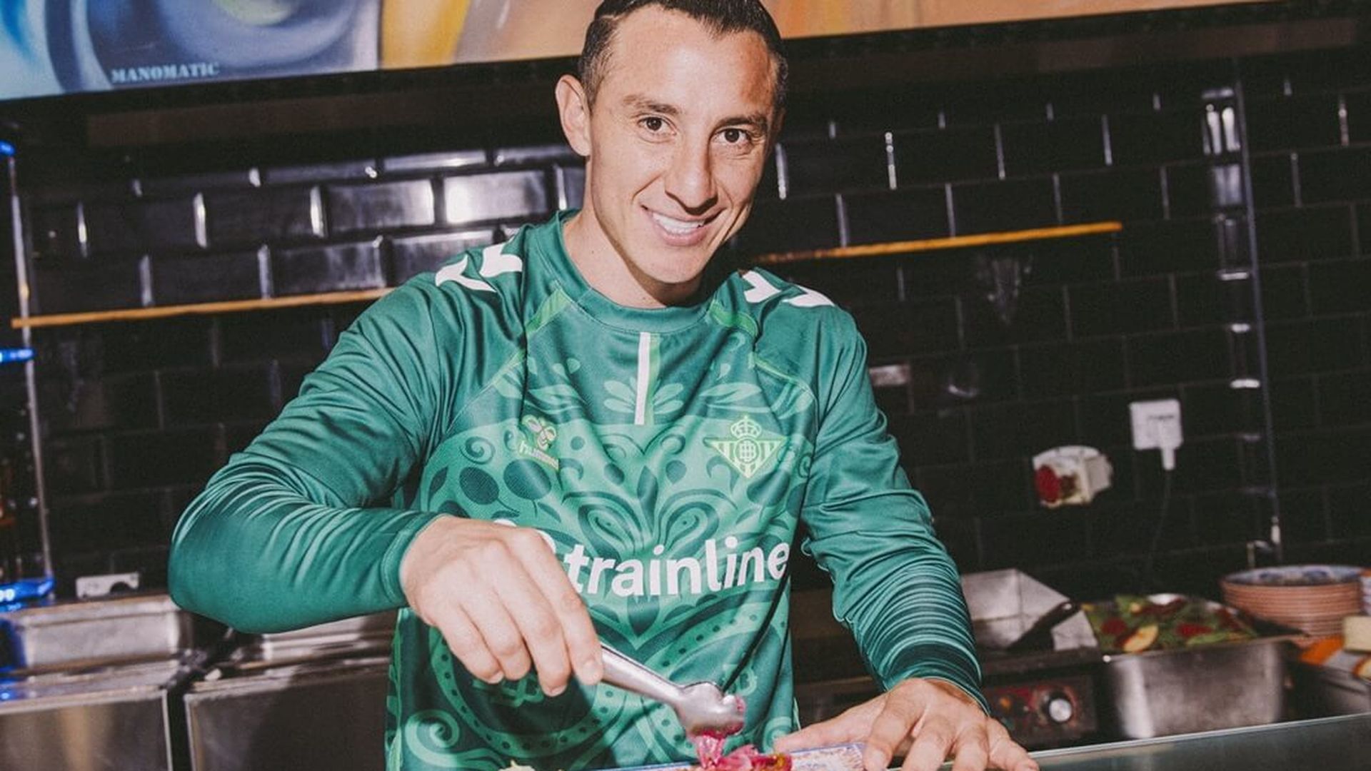 real_betis__andres_guardado_dia_de_muertos_5jpg.jpg