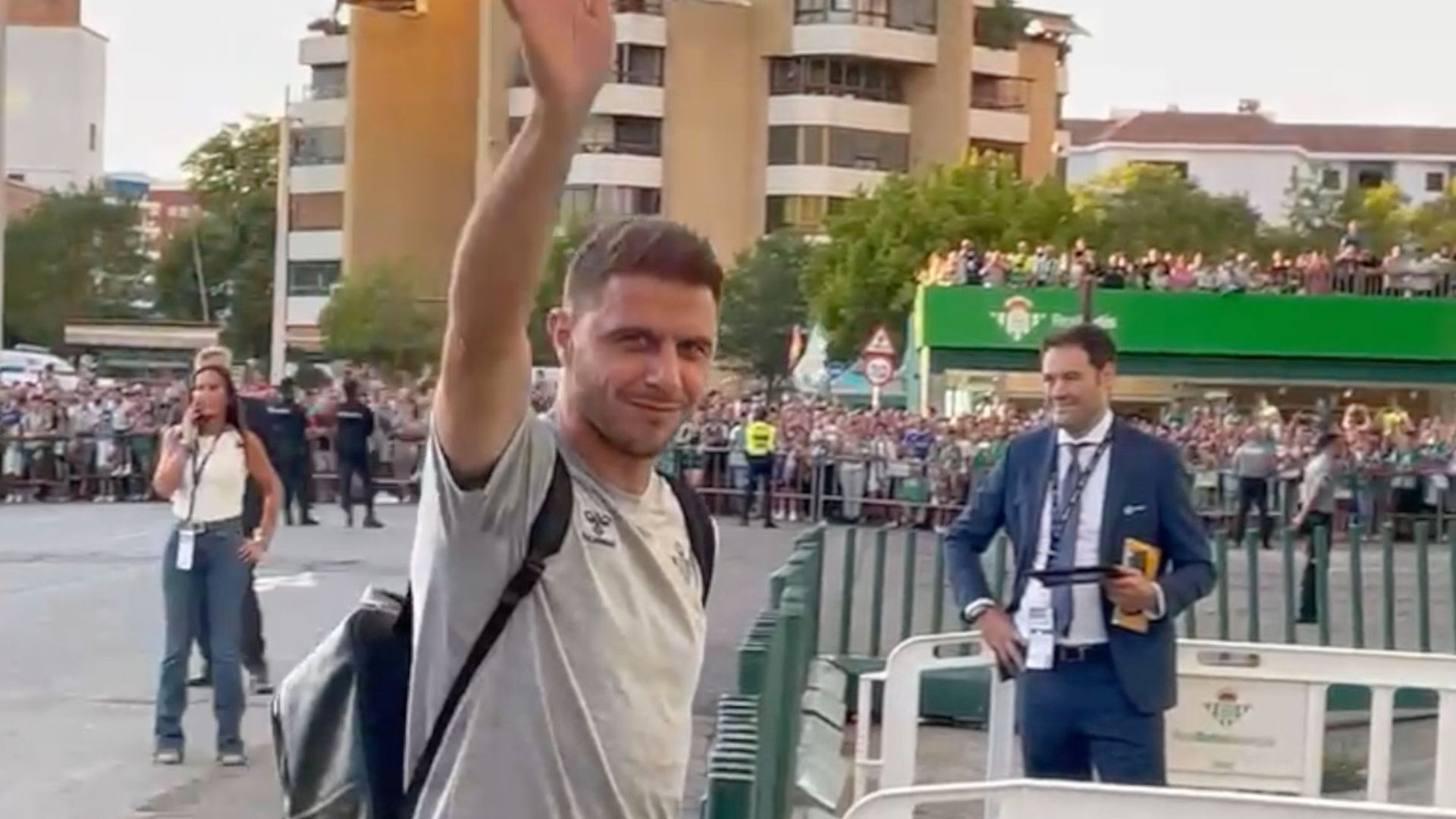 real_betis_osasuna_llegada_del_betis_al_benito_villamarinpng.png