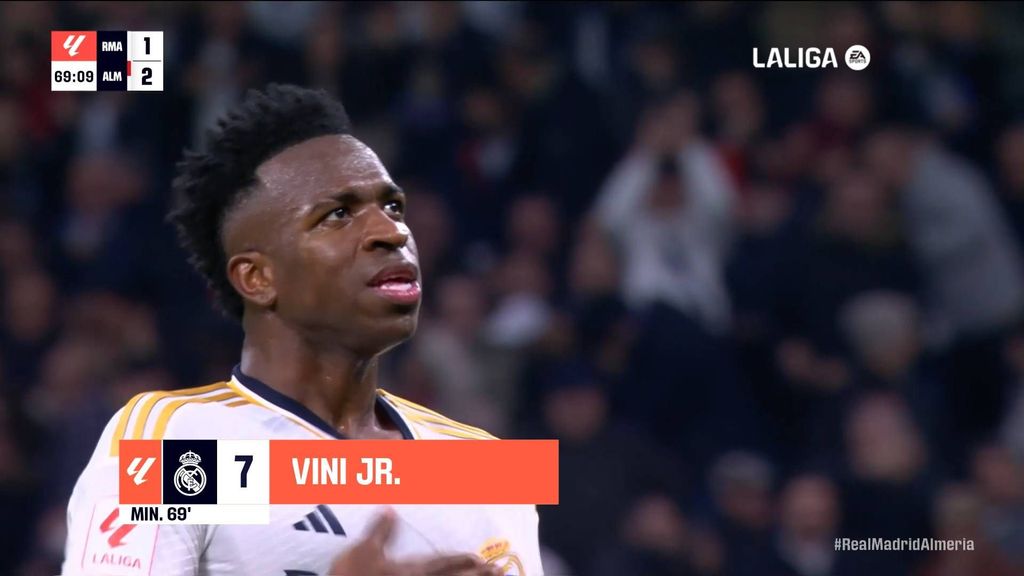 Real Madrid 2-2 Almería: Gol de Vinícius Júnior