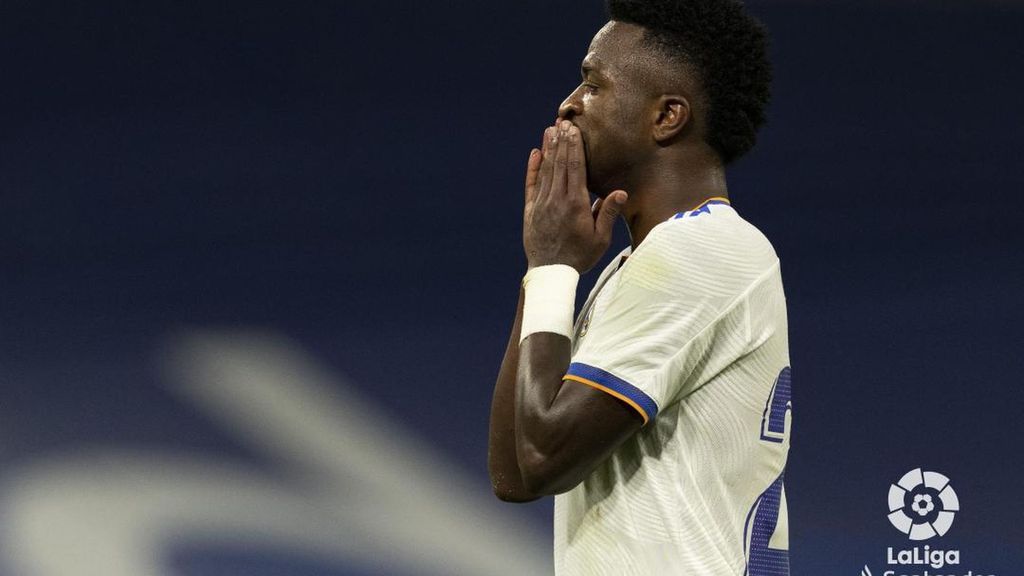 Vinicius sufre una rotura muscular y dice adiós al 2023