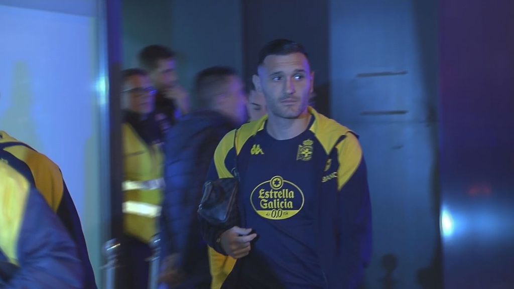 Recibimiento hostil a los jugadores del Deportivo en Vigo