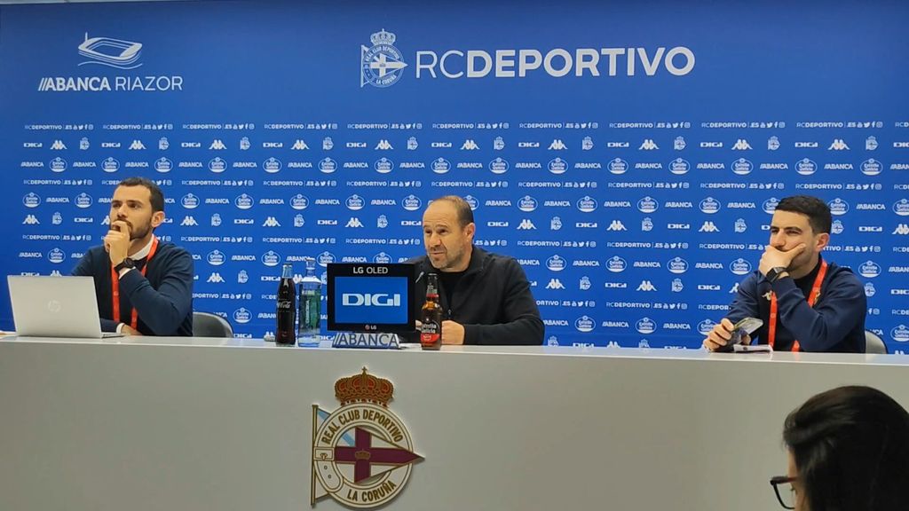 Reprimenda a Iban Salvador del entrenador del Fuenlabrada, Alfredo Sánchez