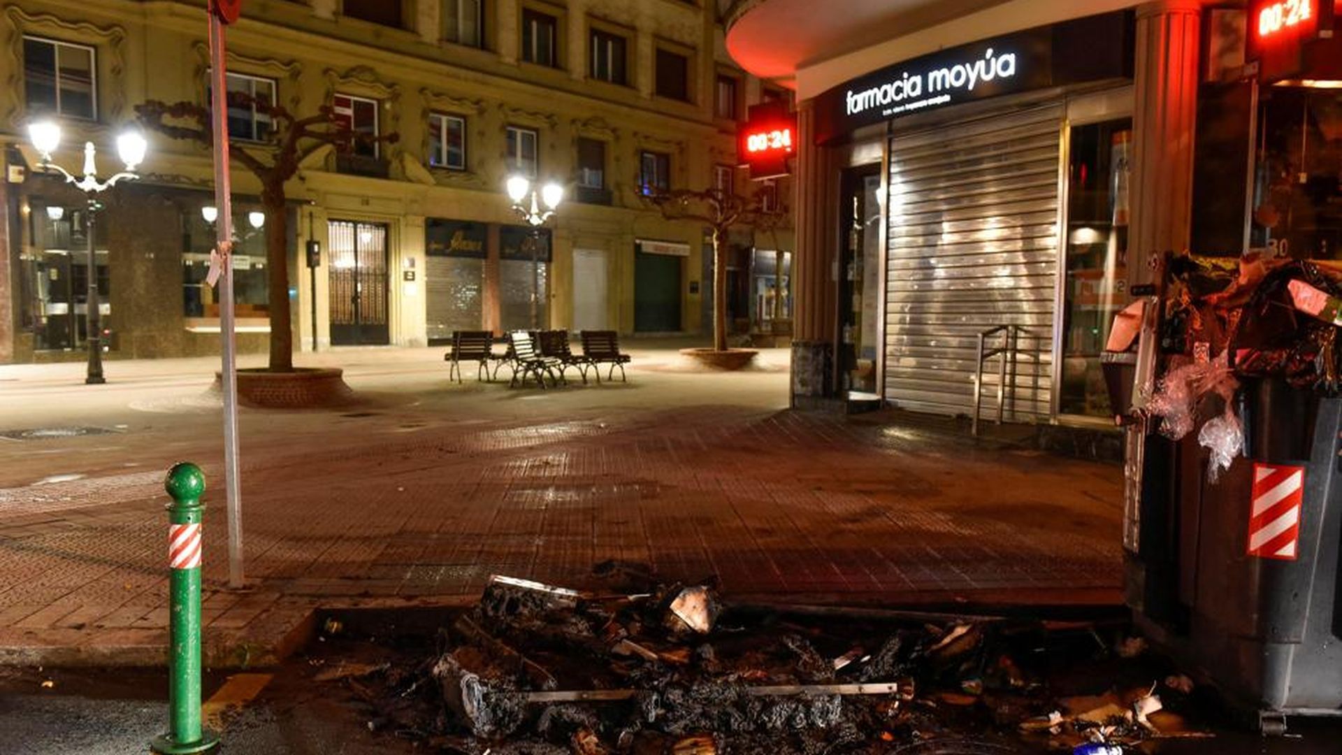 resultado_de_las_protestas_negacionistas_en_bilbao_durante_la_noche_de_halloween_foto__001.jpg resultado_de_las_protestas_negacionistas_en_bilbao_durante_la_noche_de_halloween_foto__001.jpg