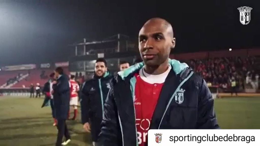 Ricardo Horta celebra con él Braga la clasificación copera