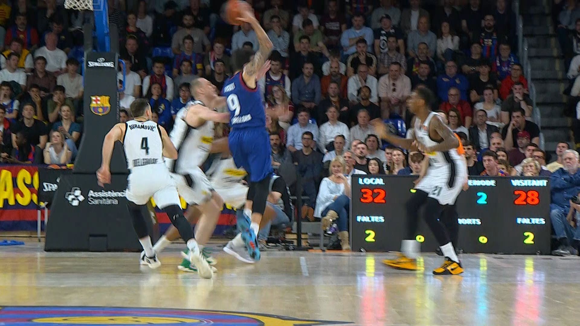 ricky_rubio_asiste_a_willy_hernangomez_en_el_barcelona_partizanjpg_001.JPG