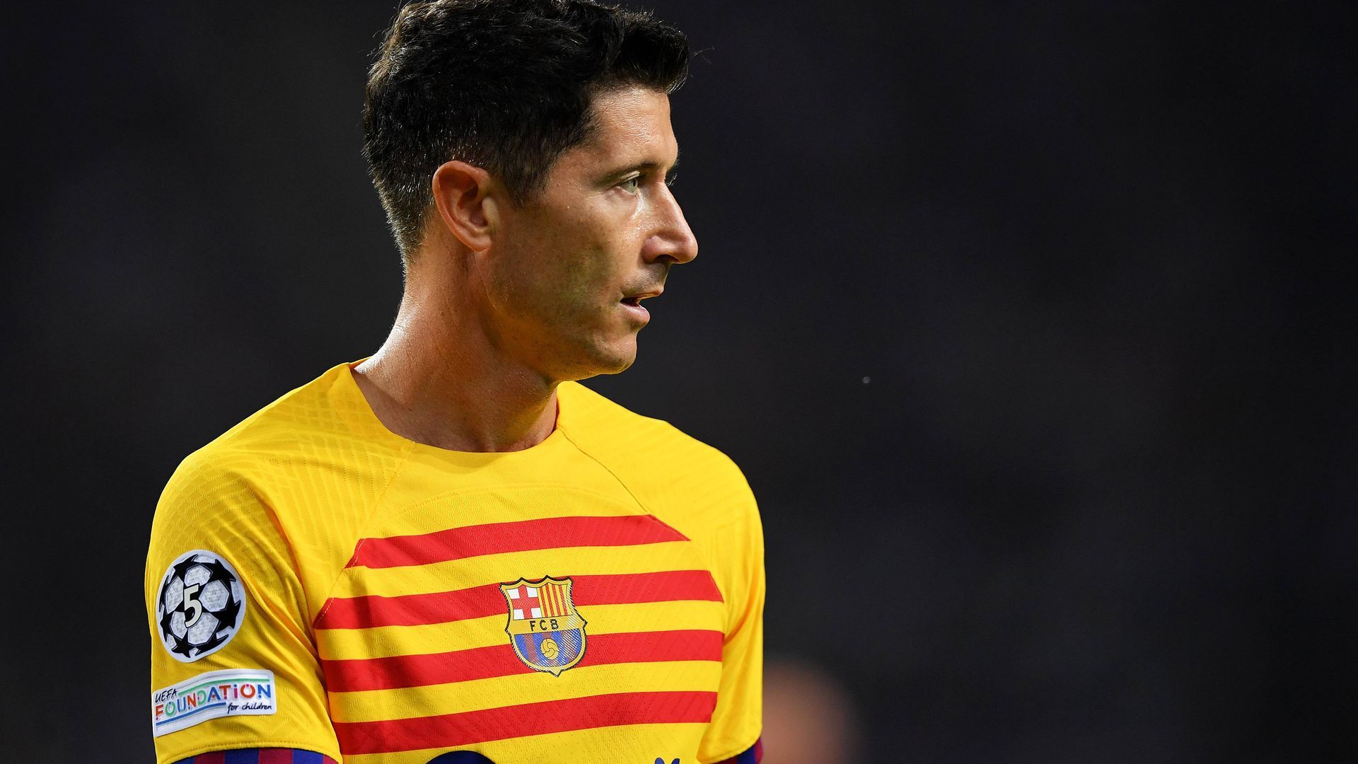 robert_lewandowski_en_un_partido_del_barcelona_foto_fcb.jpg