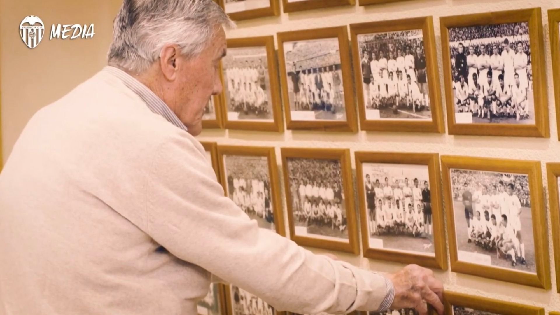 roberto_gil_recuerda_su_etapa_en_el_valencia_001.png