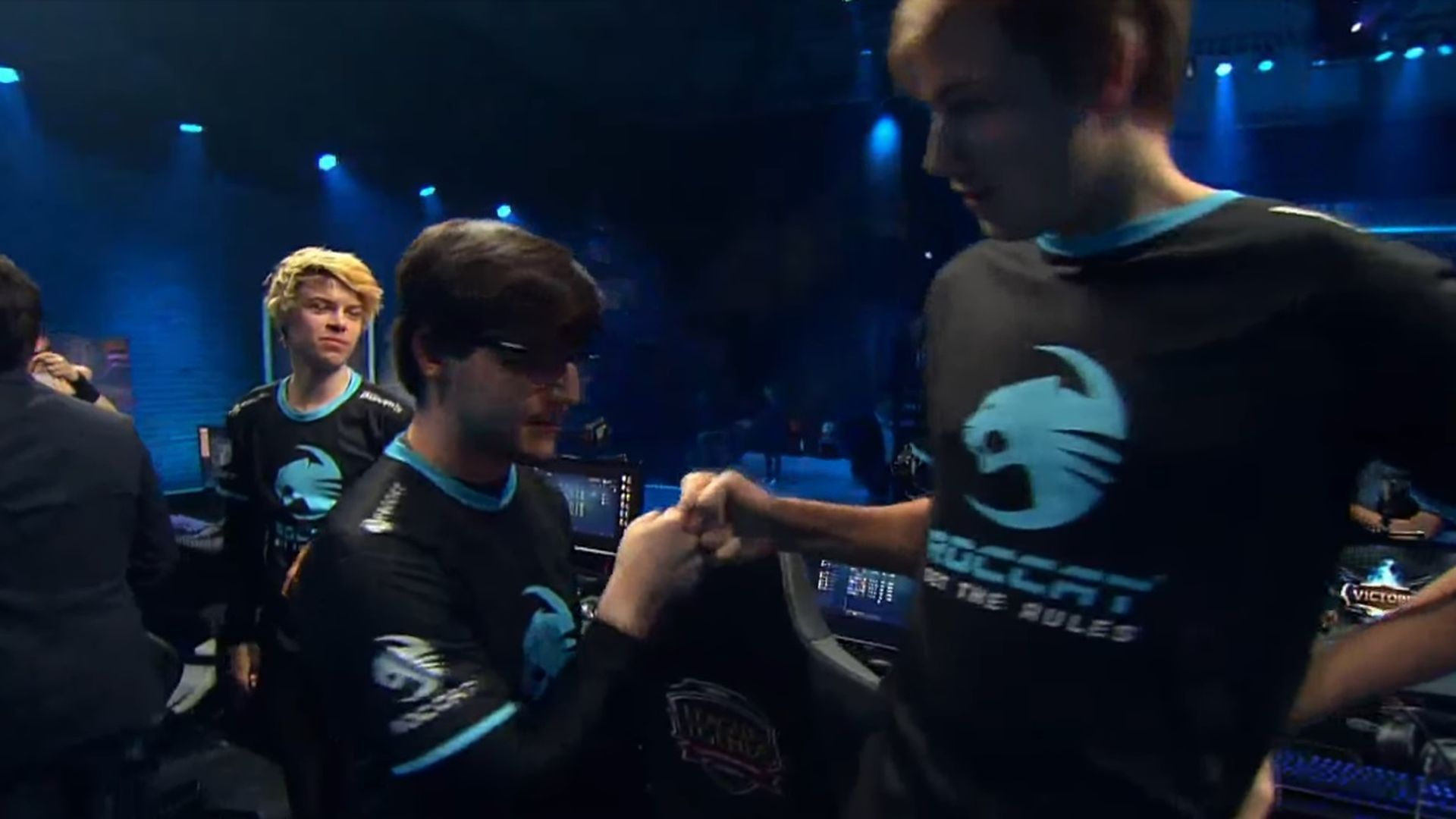 roccat-1-3.jpg roccat-1-3.jpg