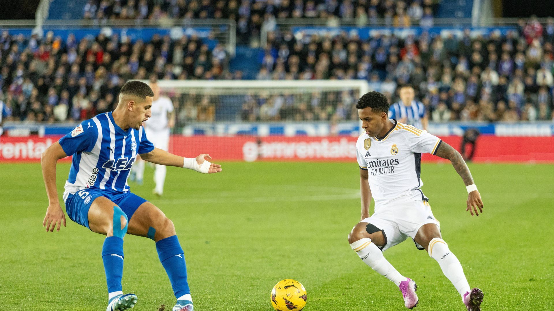 rodrygo_ante_abqar_en_el_alaves_real_madrid.jpg