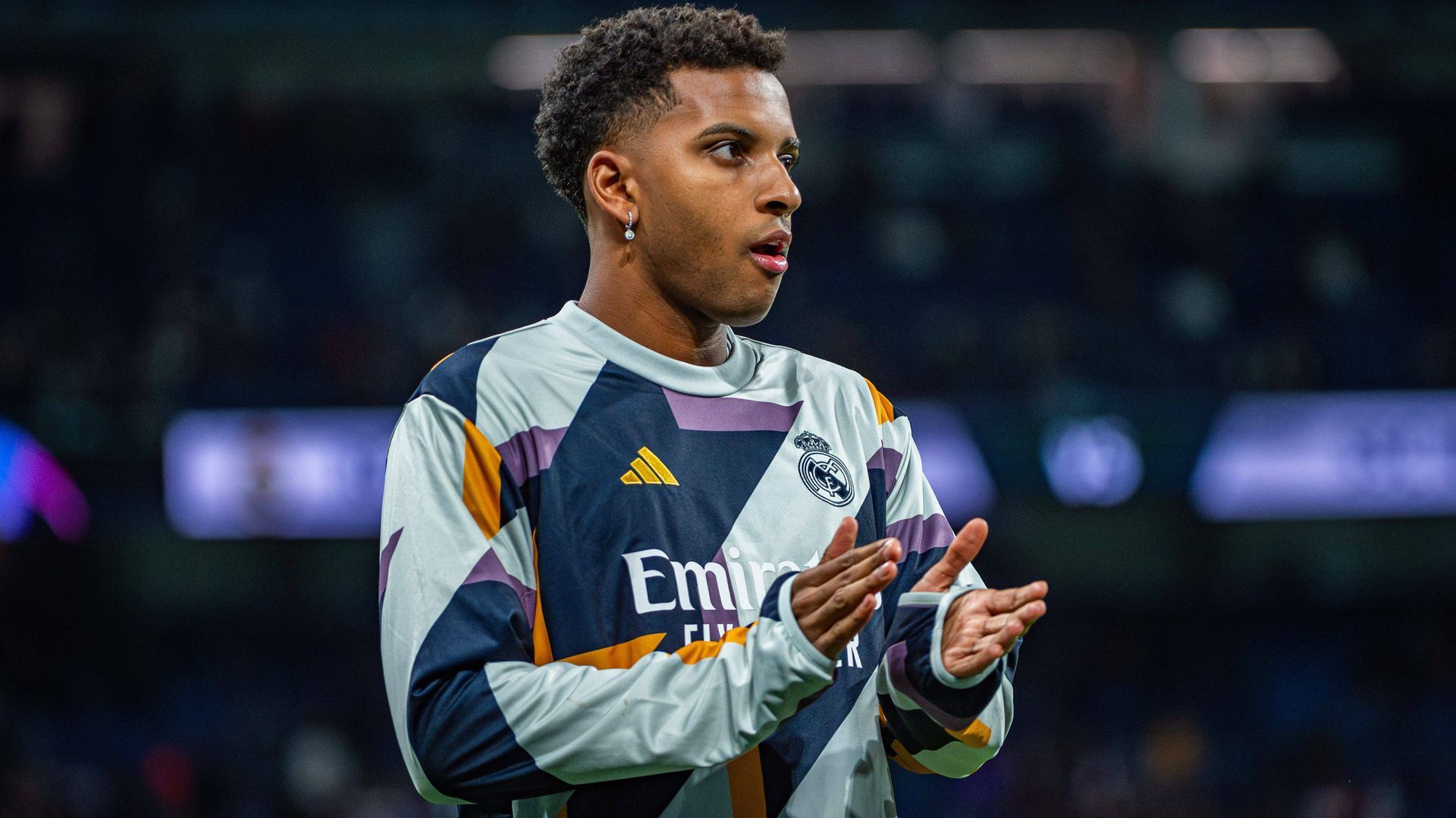 rodrygo_goes_en_el_calentamiento_previo_a_un_partido_del_real_madrid_foto_cordon_press_001.jpg