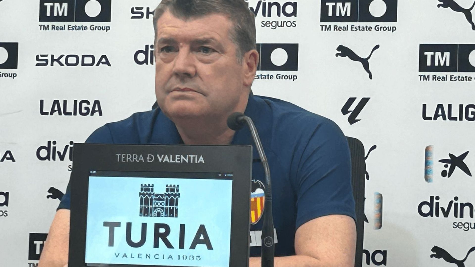 ron_gourlay_en_rueda_de_prensa_001.png