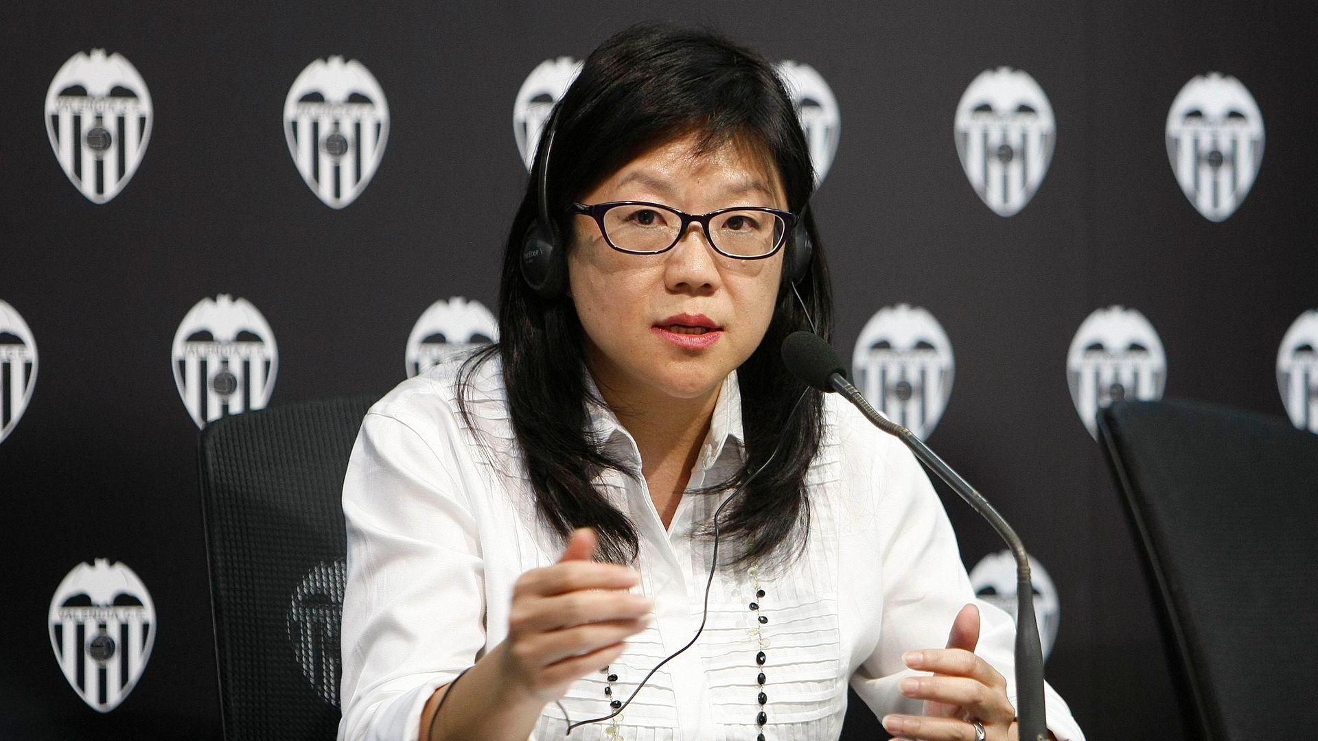 RP-LAYHOON06.jpg RP-LAYHOON06.jpg