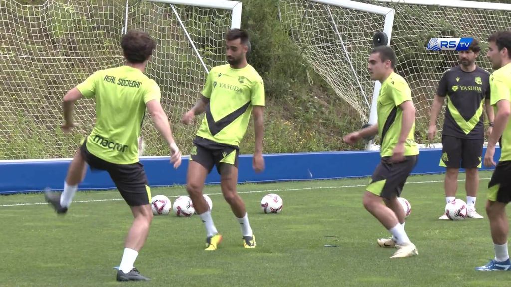 Barrenetxea y Brais se suman a la pretemporada de la Real Sociedad