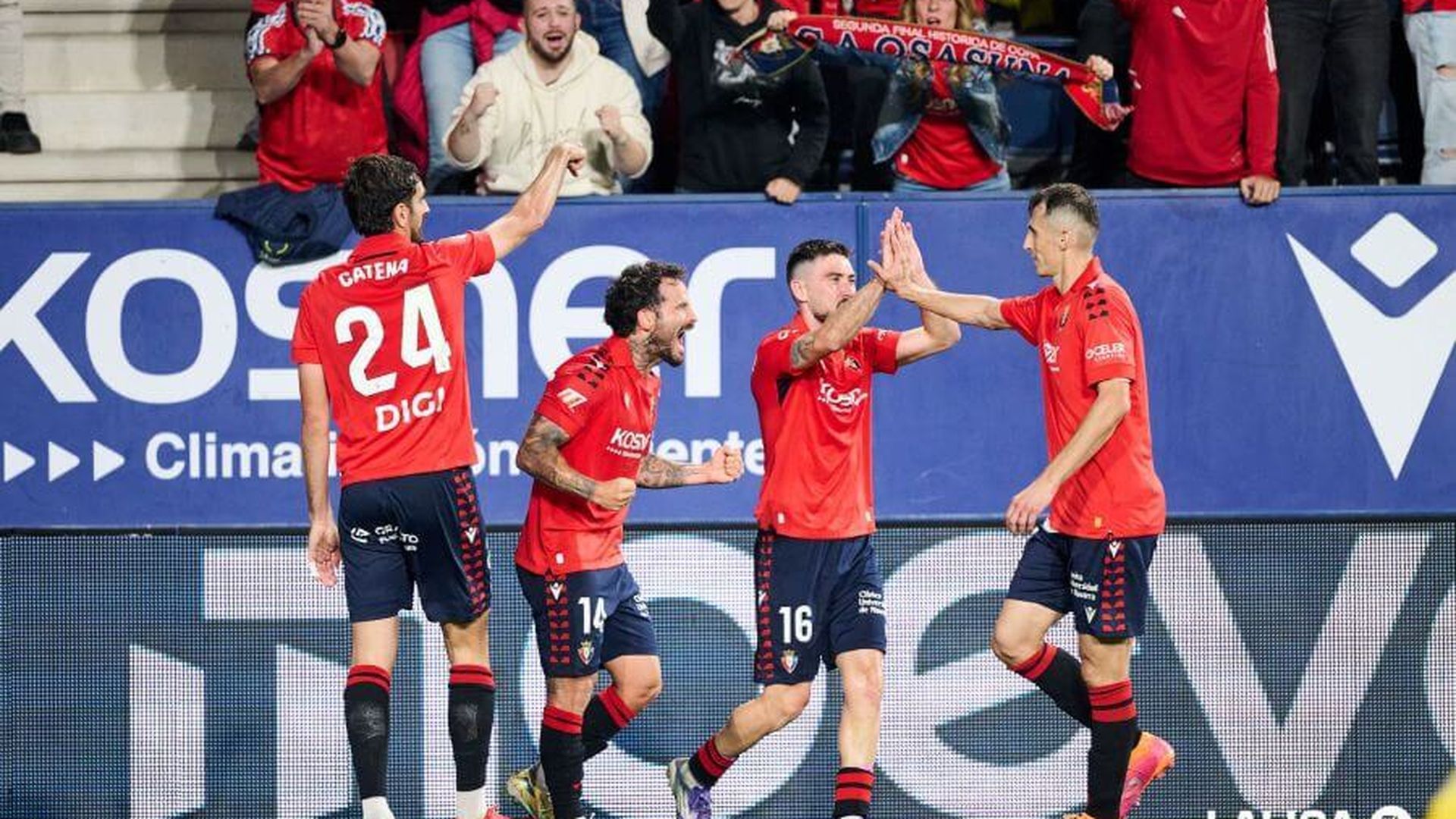 ruben_garcia_celebra_junto_a_sus_companeros_uno_de_los_goles_de_osasuna_foto_laliga_001.jpeg ruben_garcia_celebra_junto_a_sus_companeros_uno_de_los_goles_de_osasuna_foto_laliga_001.jpeg