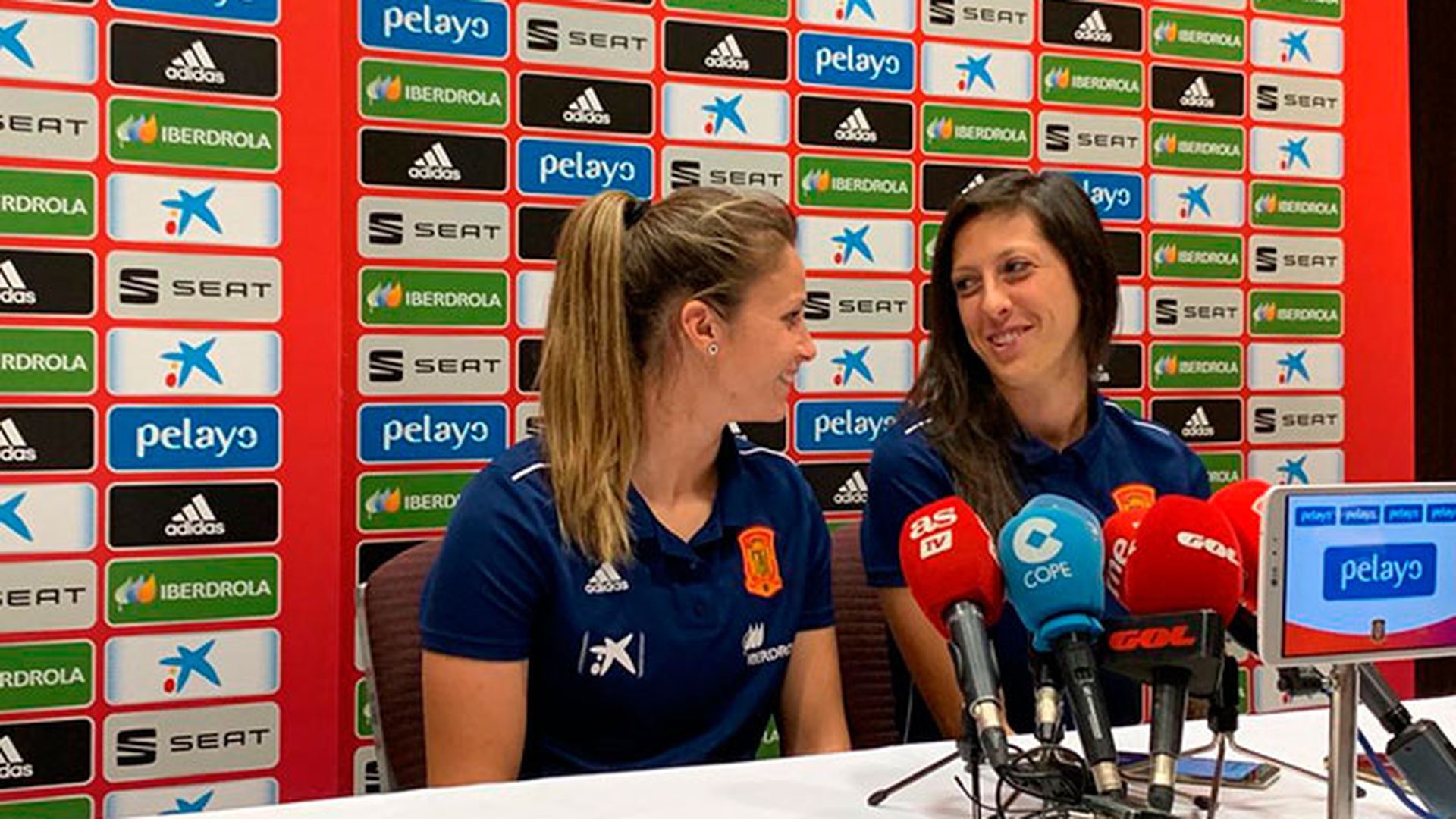 rueda_de_prensa_de_jenni_hermoso_y_sandra_panos.jpg rueda_de_prensa_de_jenni_hermoso_y_sandra_panos.jpg