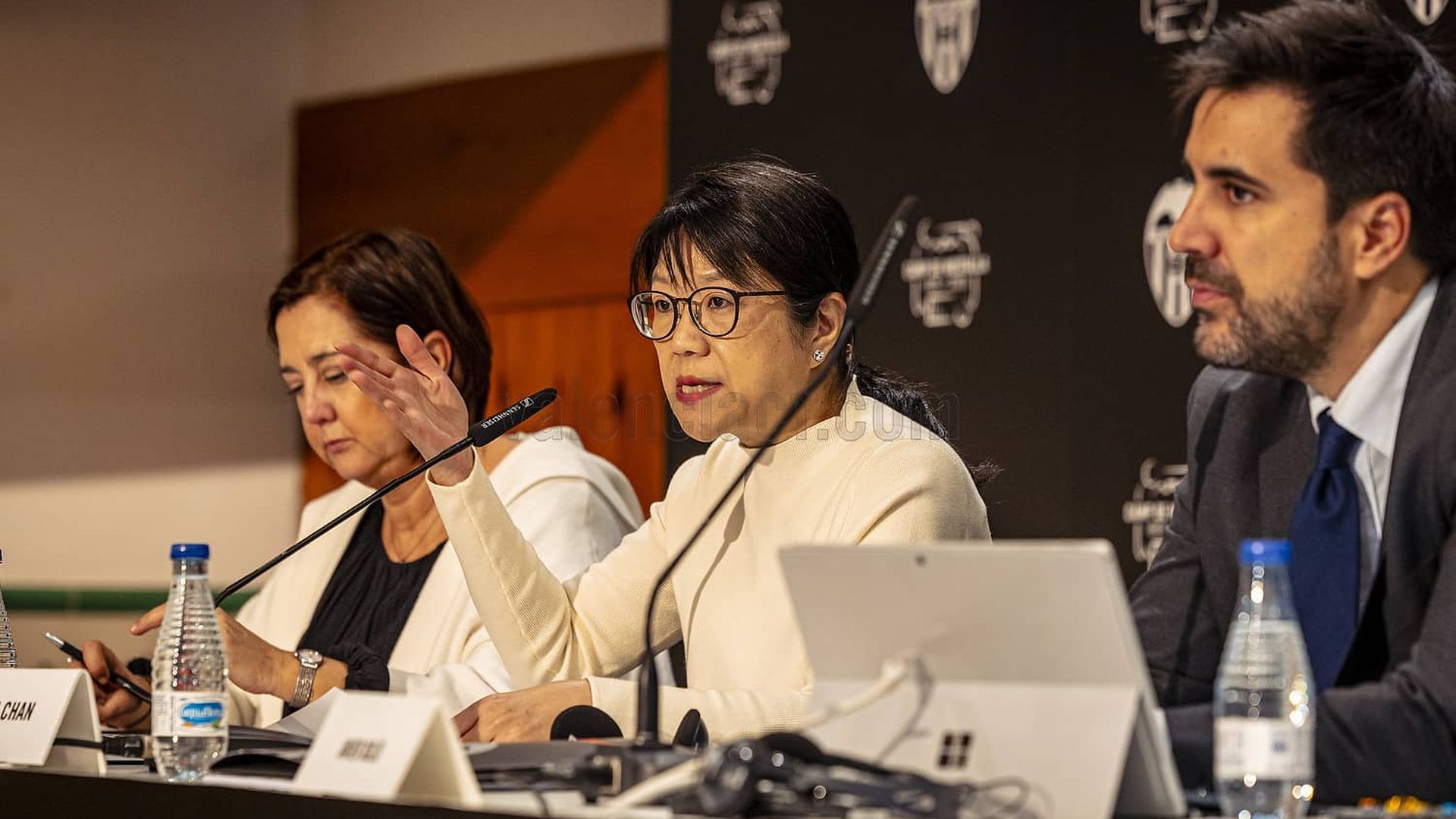 rueda_de_prensa_de_layhoon_chan_javier_solis_e_inma_ibanez.jpeg rueda_de_prensa_de_layhoon_chan_javier_solis_e_inma_ibanez.jpeg