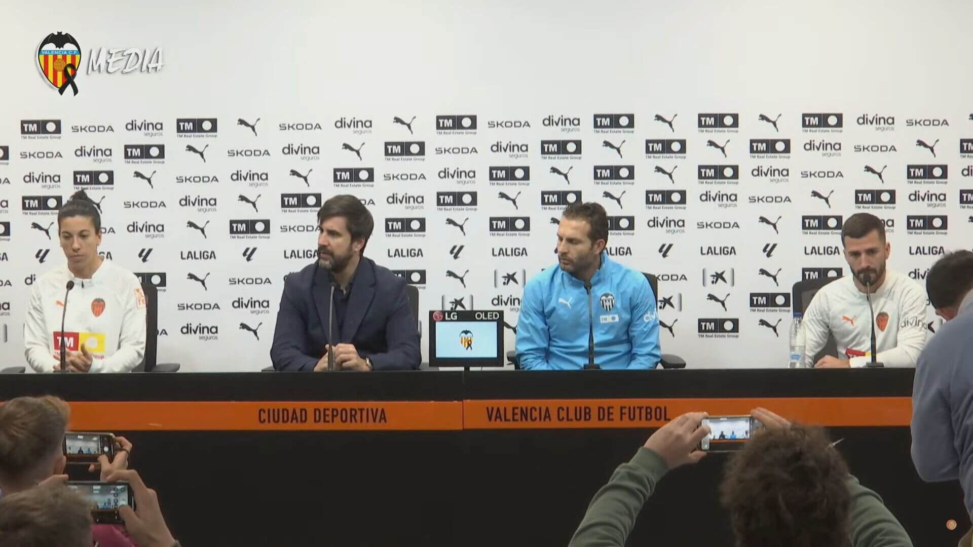 rueda_de_prensa_del_valencia_cf_por_el_incendio_de_valencia.jpeg