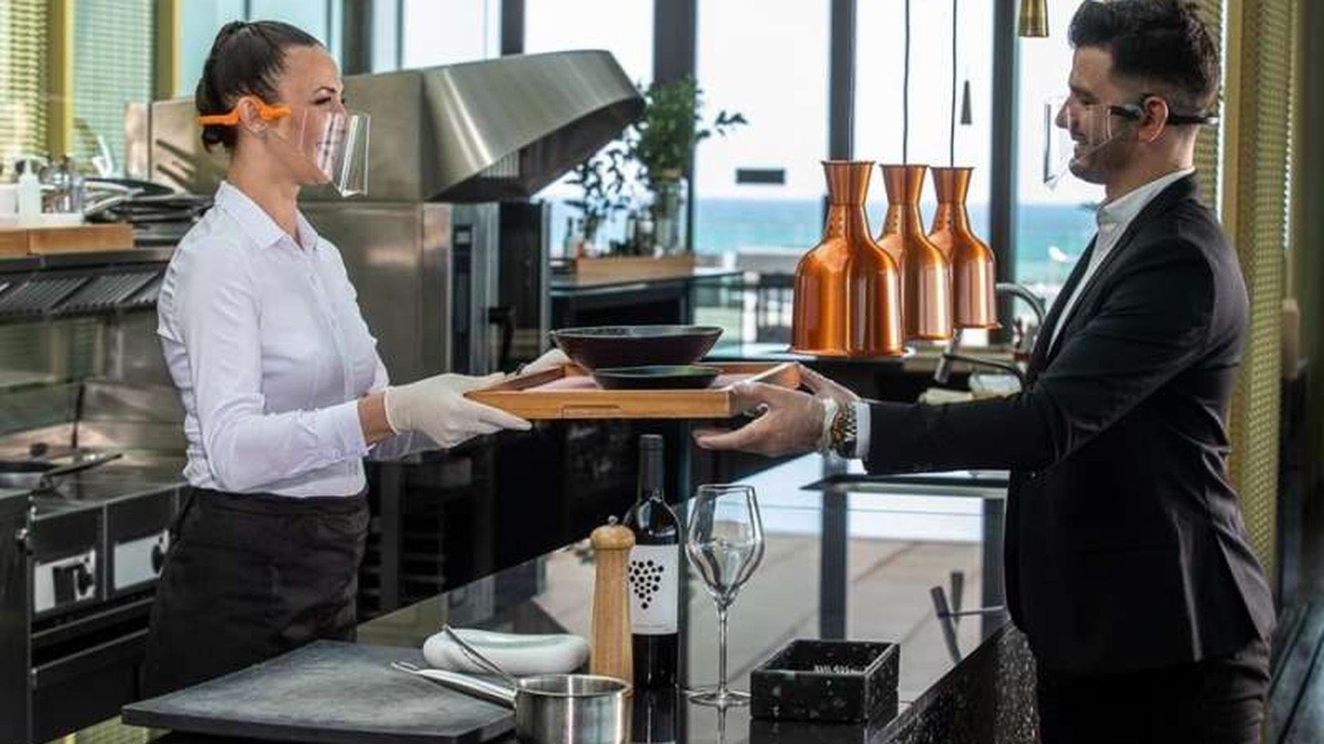 safe_smile_una_propuesta_para_abrir_bares_y_restaurantes_001.jpg safe_smile_una_propuesta_para_abrir_bares_y_restaurantes_001.jpg