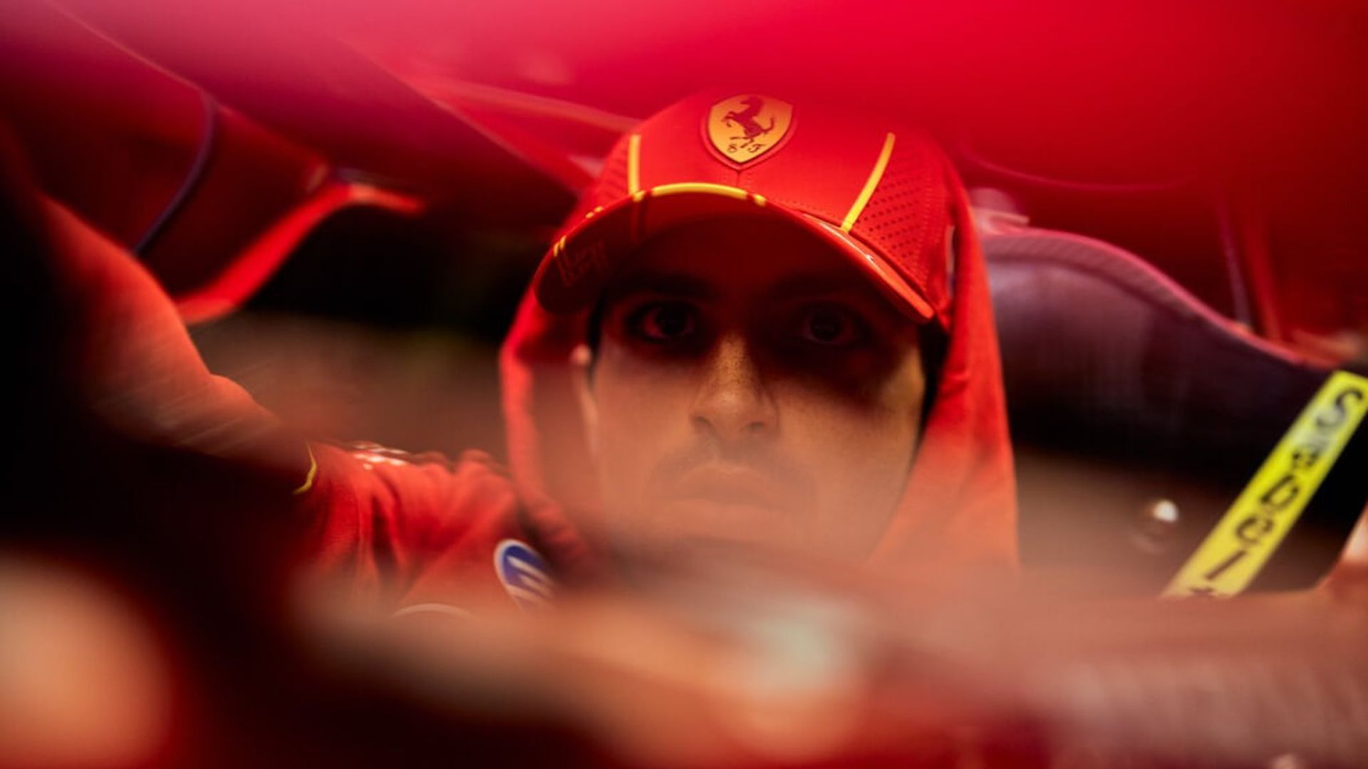 sainz_ferrari_002.jpg sainz_ferrari_002.jpg