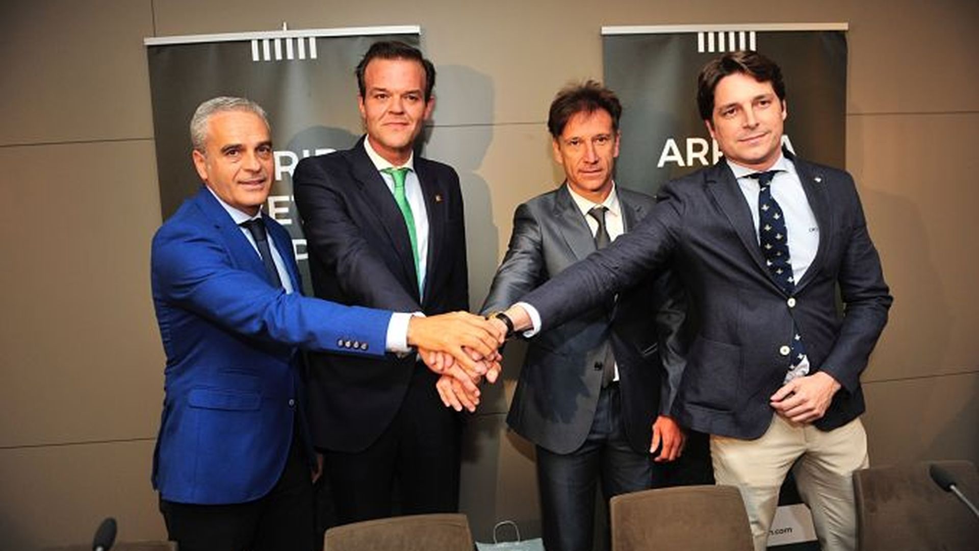 Salas5.jpg Salas5.jpg