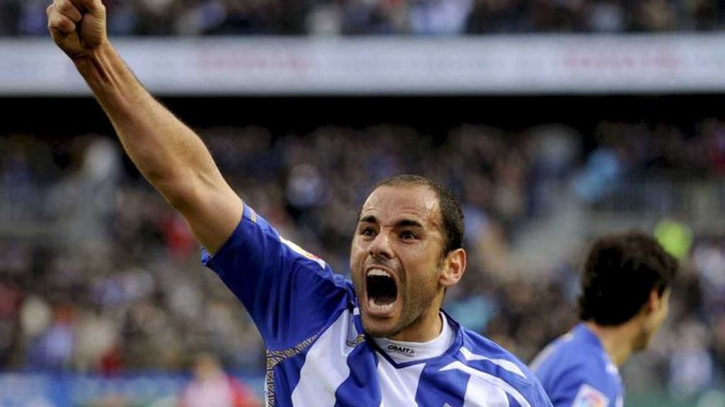 La emoción de Salva Ballesta tras el ascenso del Málaga: “Me han dado uno de los mejores días de mi vida”