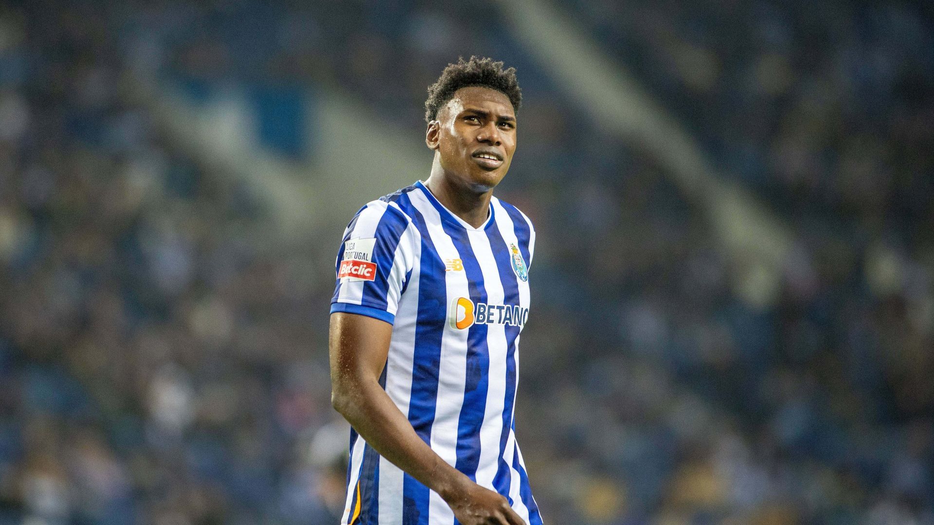 samu_omorodion_en_un_partido_con_el_oporto_foto_cordon_press_001.jpg samu_omorodion_en_un_partido_con_el_oporto_foto_cordon_press_001.jpg