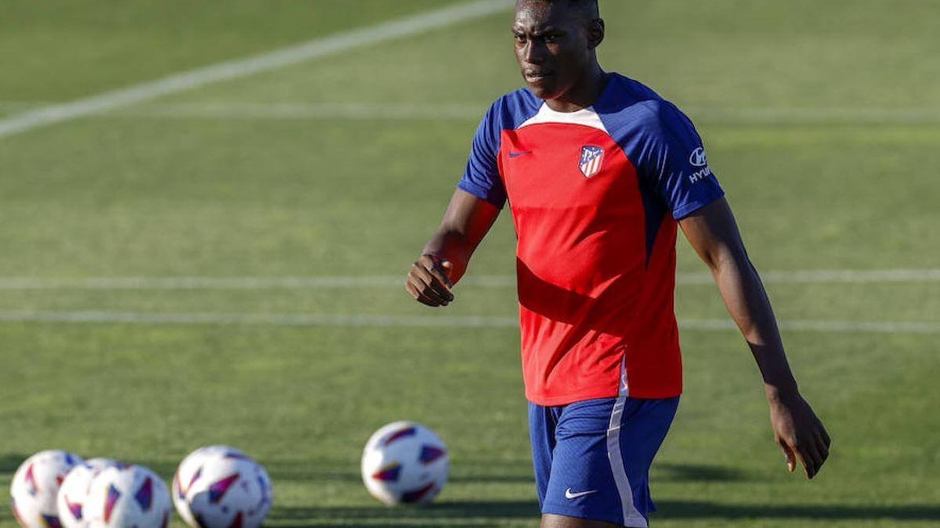 samu_omorodion_en_una_sesion_de_pretemporada_del_atletico_de_madrid_foto_efe.jpg samu_omorodion_en_una_sesion_de_pretemporada_del_atletico_de_madrid_foto_efe.jpg
