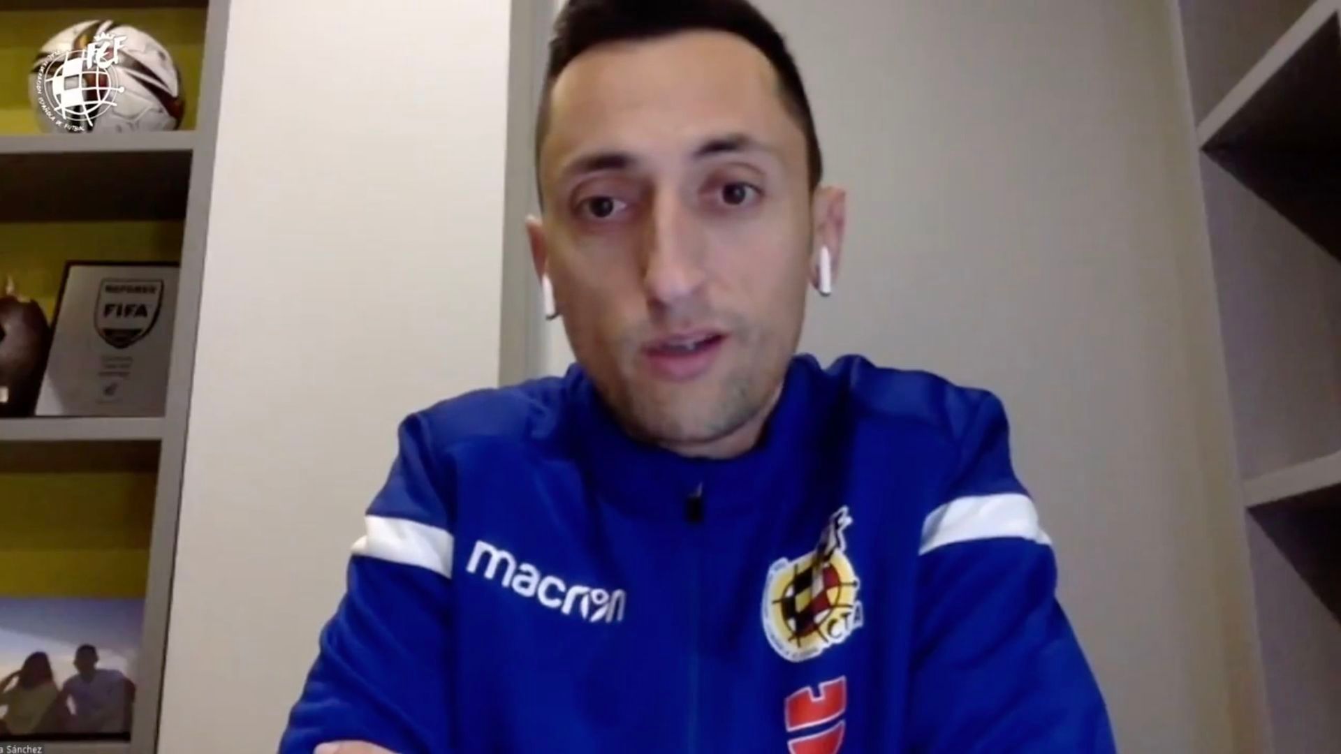 sanchez_martinez_encargado_de_dirigir_el_barca_sevilla_de_copa.png
