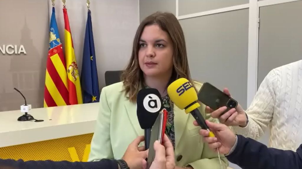 Sandra Gómez anuncia el convenio para acabar el Nou Mestalla