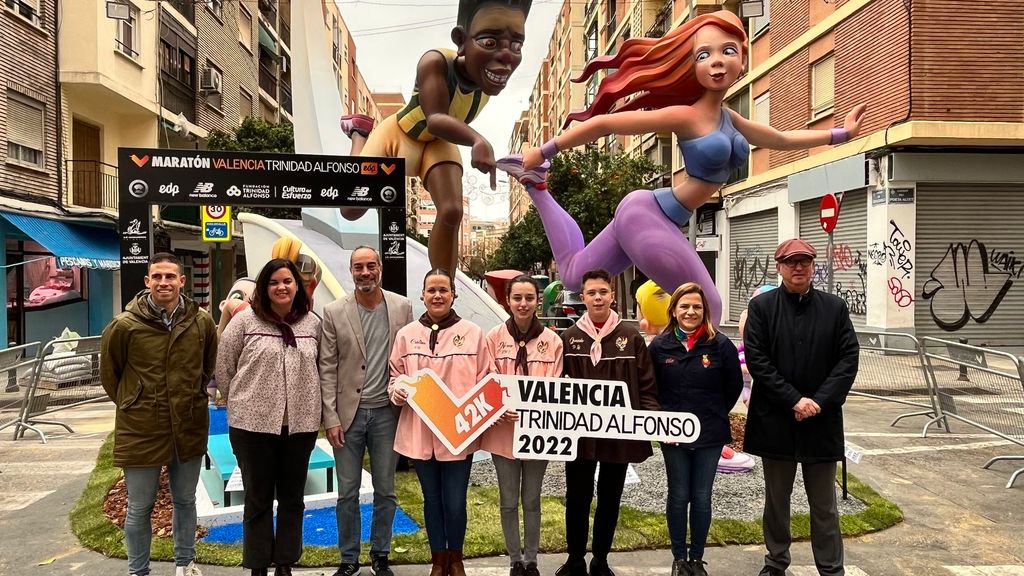 Sandra Gómez habla del Nou Mestalla en la Falla del Maratón de Valencia