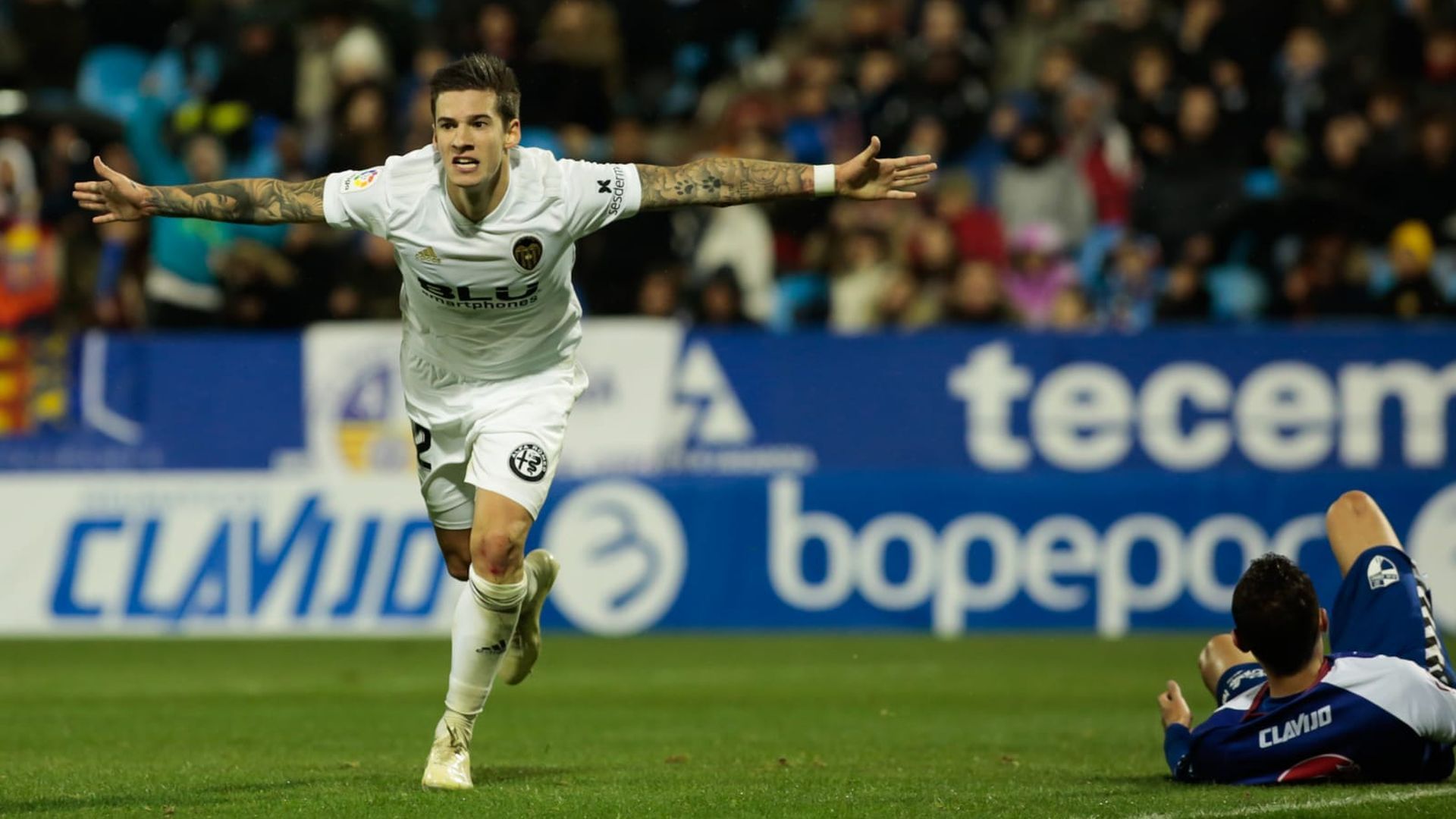 santi_mina_celebra_su_segundo_gol_ante_el_ebro_foto_dani_marzo_001.jpeg