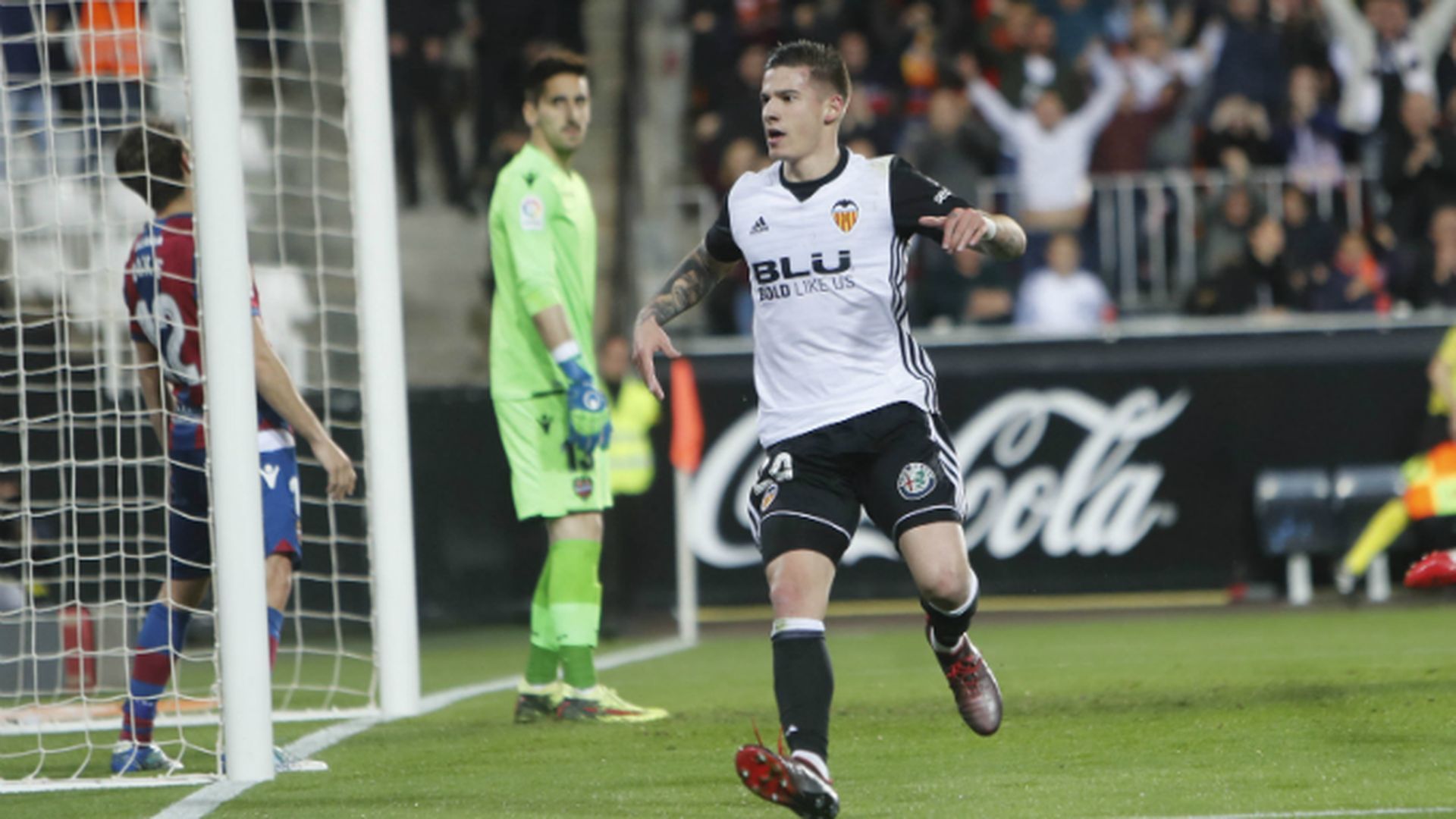 SANTI_MINA_VALENCIA_CF_LEVANTE_UD_DERBI_LIGA_2