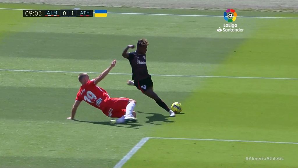 Almería 1-2 Athletic Club: Gol de Nico Williams