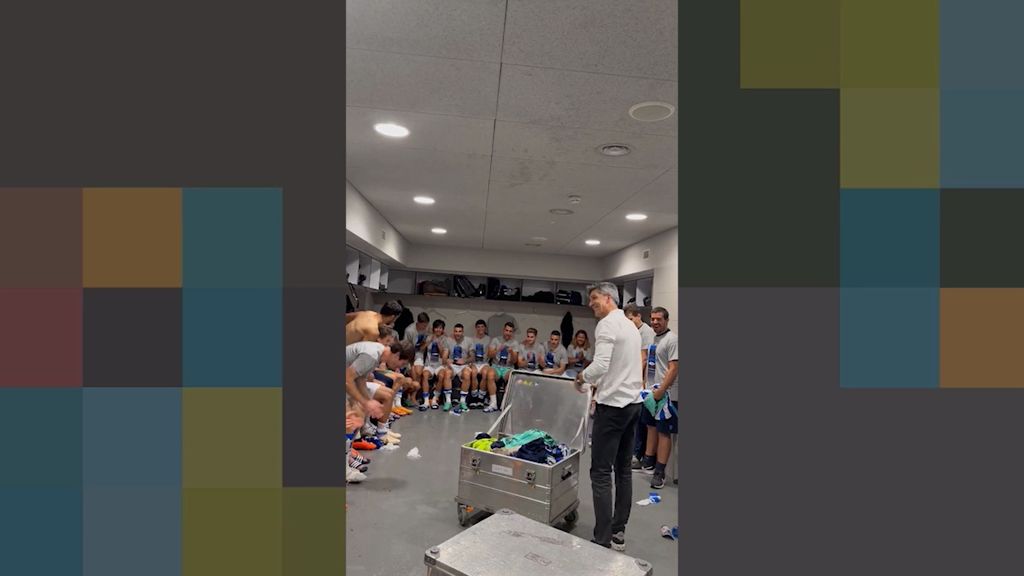 La felicitación de Imanol Alguacil a su plantilla en el vestuario tras lograr la clasificación Champions
