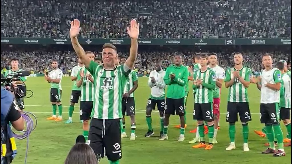 Joaquín, roto en lágrimas mientras el Villamarín lo jalea: "Oh, Capitán"