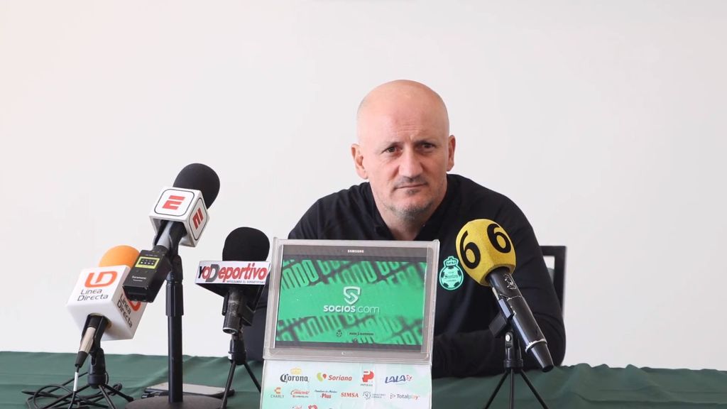 El entrenador de Santos Laguna habla del fichaje de Cali Izquierdoz, del Sporting de Gijón