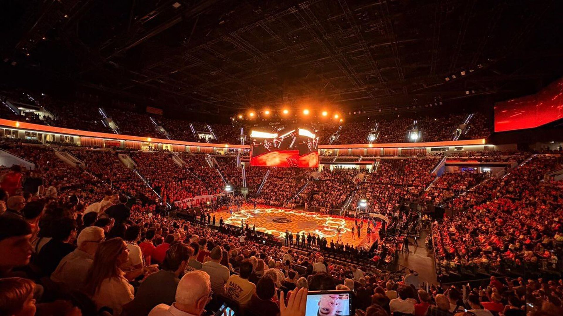 se_inaugura_el_roig_arena_con_el_valencia_basket___fc_barcelona_foto_jordi_montanana.jpeg se_inaugura_el_roig_arena_con_el_valencia_basket___fc_barcelona_foto_jordi_montanana.jpeg