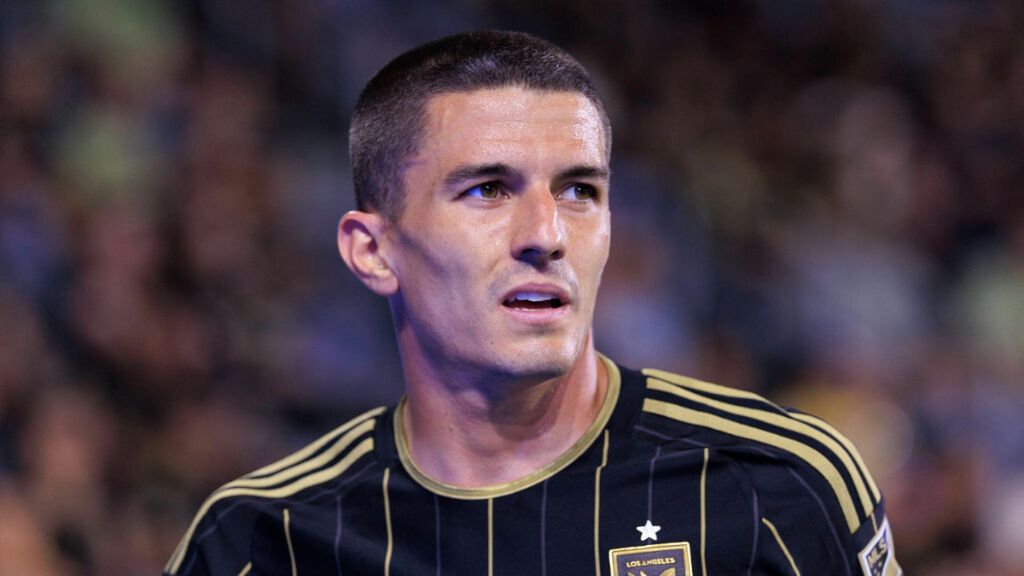 Sergi Palencia avisa al Chelsea y no descarta volver a jugar en España: "Sería un sueño"