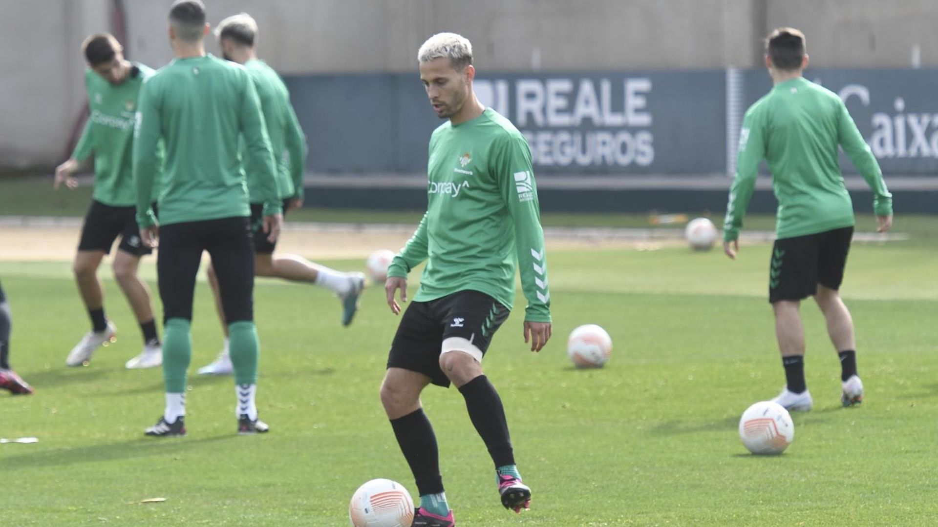 sergio_canales_en_el_entrenamiento_foto_kiko_hurtado_002.jpeg