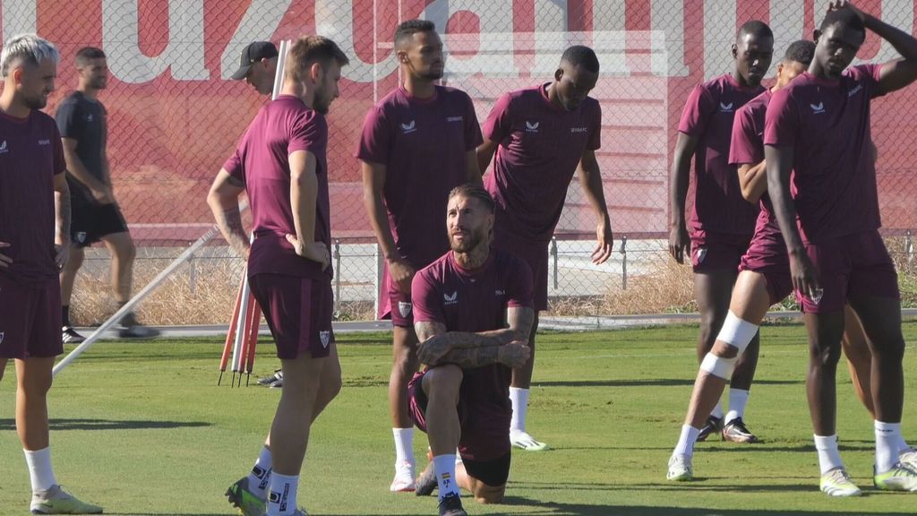 (Mediaset) Sergio Ramos, con galones en el último entrenamiento del Sevilla FC