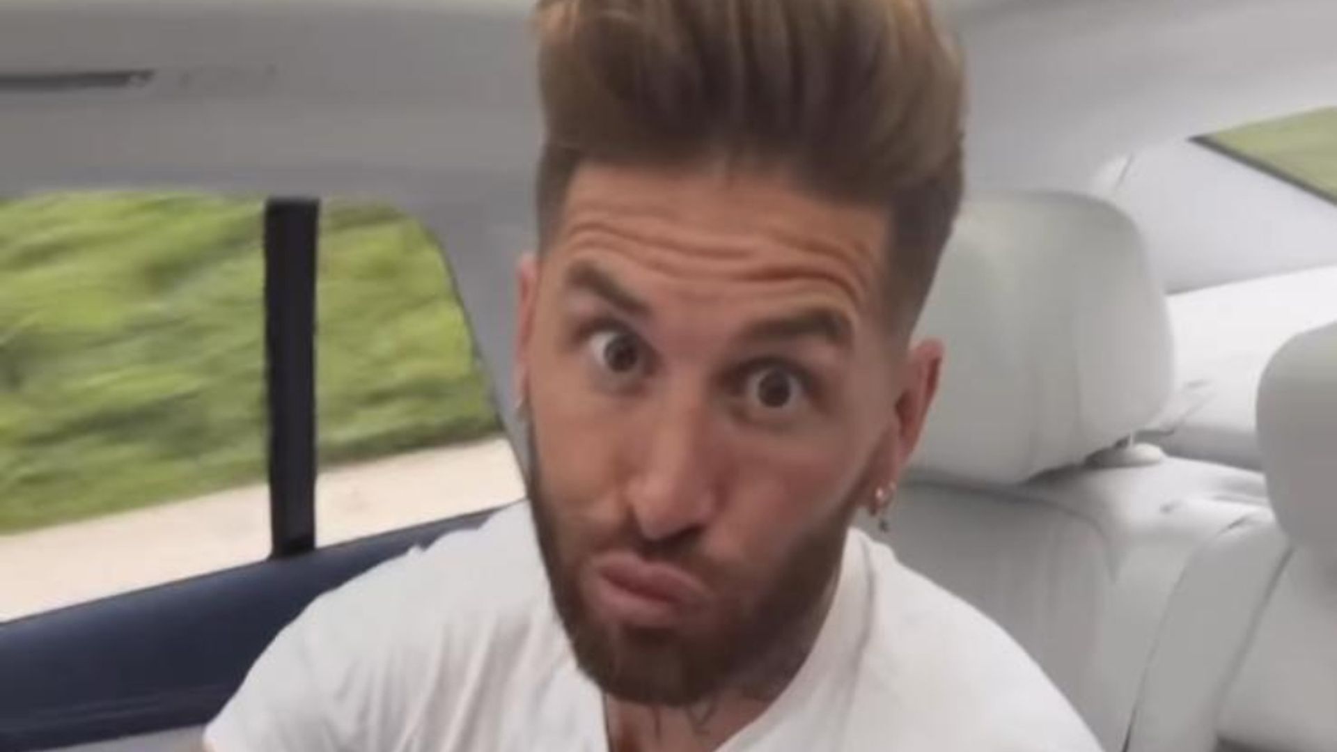 sergio_ramos_pillado_sin_cinturon.jpg sergio_ramos_pillado_sin_cinturon.jpg