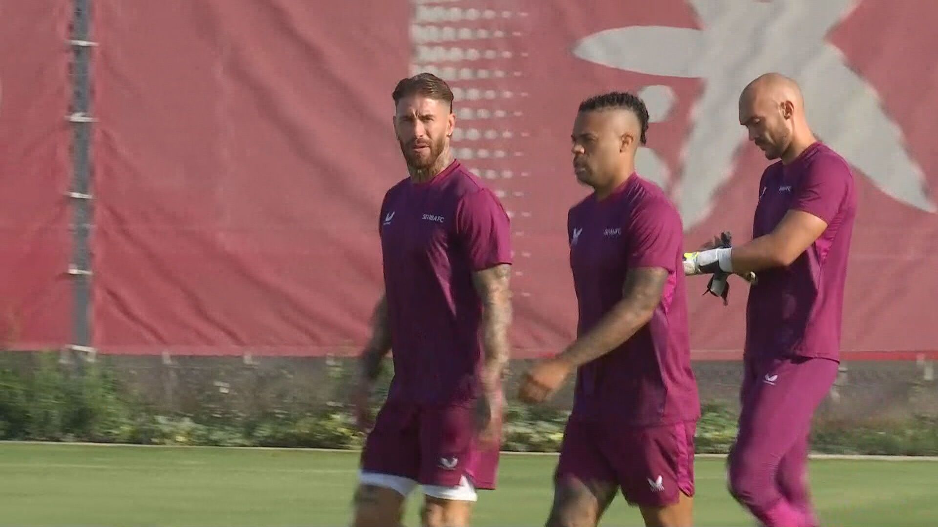 sergio_ramos_y_mariano_inseparables_en_el_entrenamiento_del_sevilla.jpeg