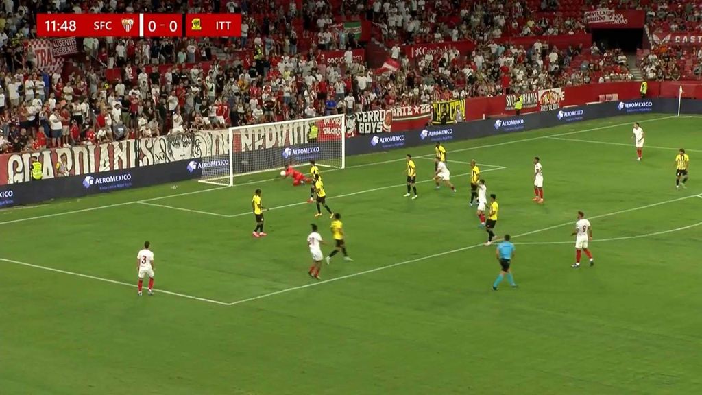 Sevilla 1-0 Al-Ittihad: Ocasion de Ejuke