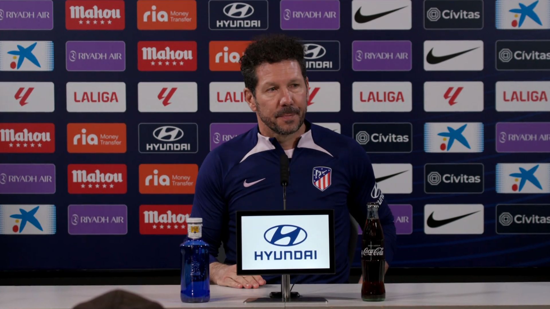 simeone_en_rueda_de_prensa_del_atletico_de_madrid.png simeone_en_rueda_de_prensa_del_atletico_de_madrid.png