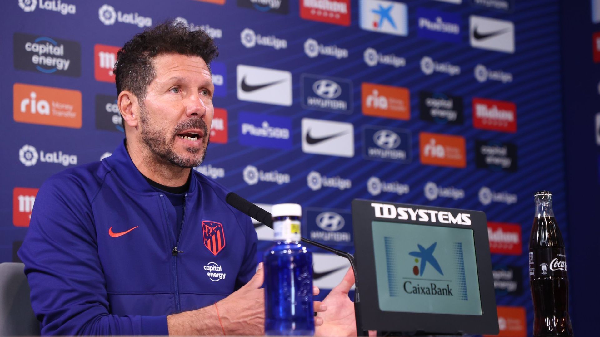 simeone_en_sala_de_prensa_foto_atm_001.jpg simeone_en_sala_de_prensa_foto_atm_001.jpg
