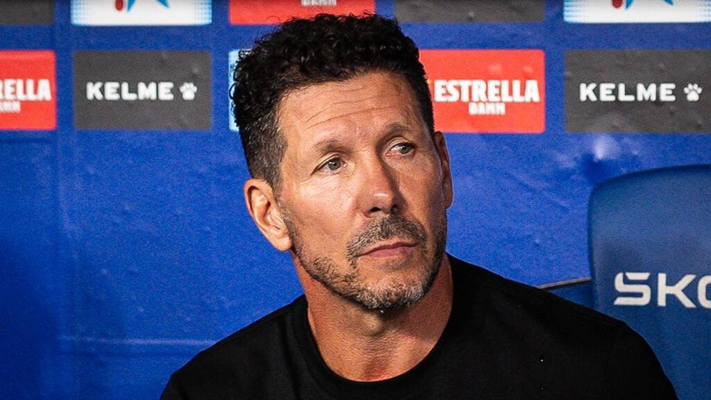 José Luis Martínez-Almeida defiende a Simeone tras el mal inicio: "Tenemos al mejor en el banquillo"