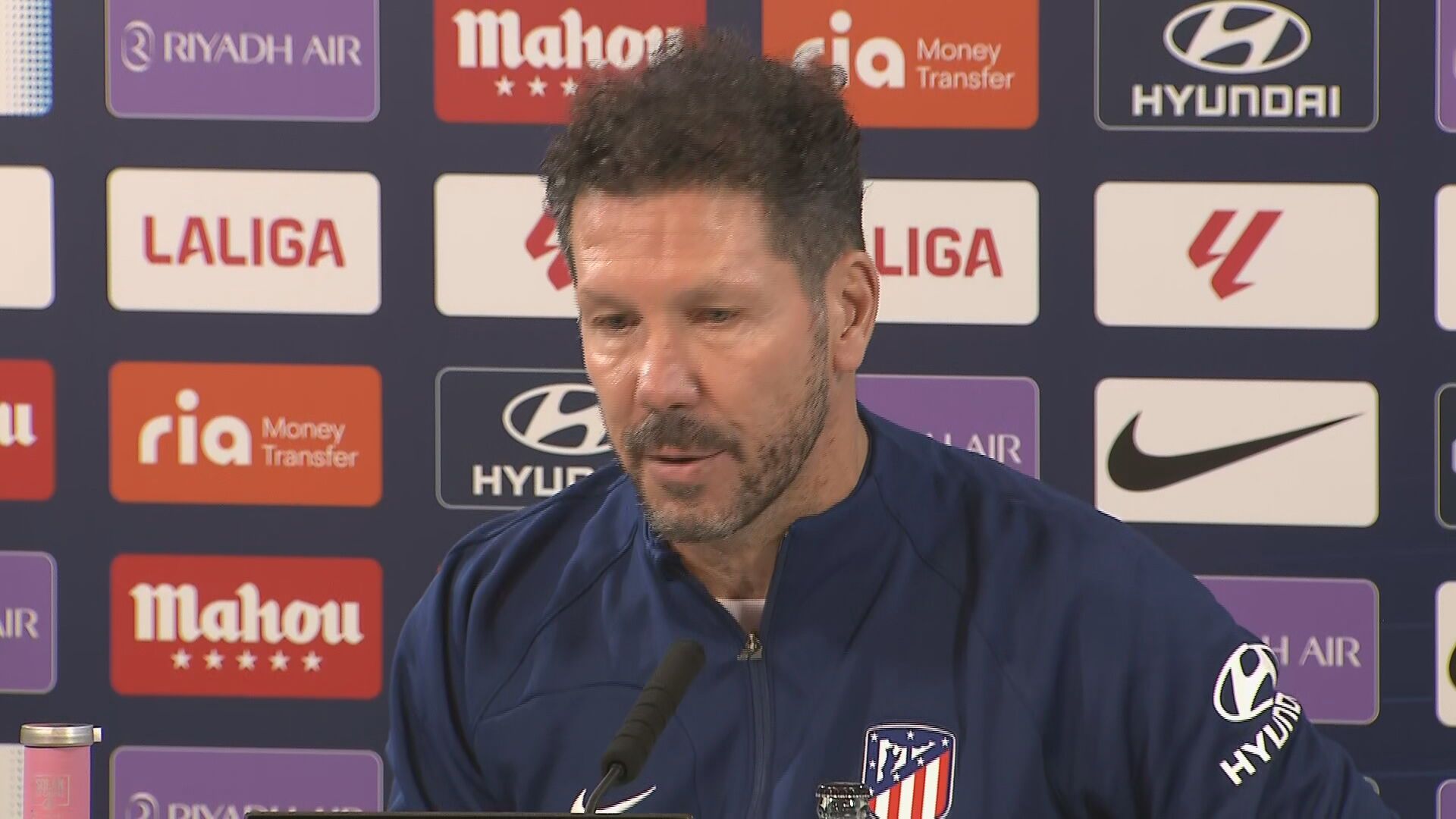 simeone_y_la_polemica_con_los_arbitros_antes_de_los_grandes_partidos.jpeg simeone_y_la_polemica_con_los_arbitros_antes_de_los_grandes_partidos.jpeg