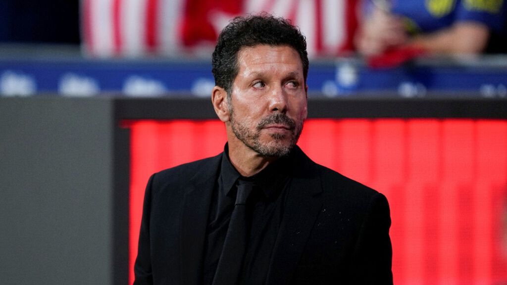 Rubén Uría defiende a Simeone y compara la situación de Julián Álvarez con la de Joao Félix