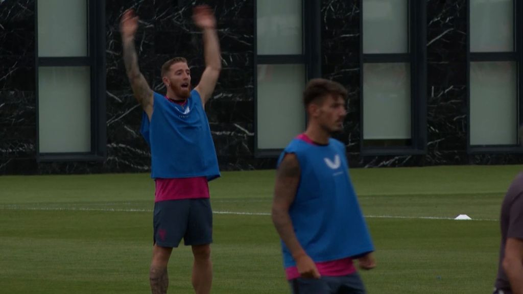 (Mediaset) Sin respiro en el primer día en Lezama: de las indicaciones de Valverde a los gritos de Muniain a sus compañeros